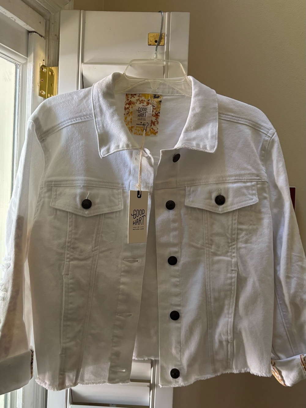 Good Hart White Denim Jacket — Classic Cropped Jean Jacket Med/Large